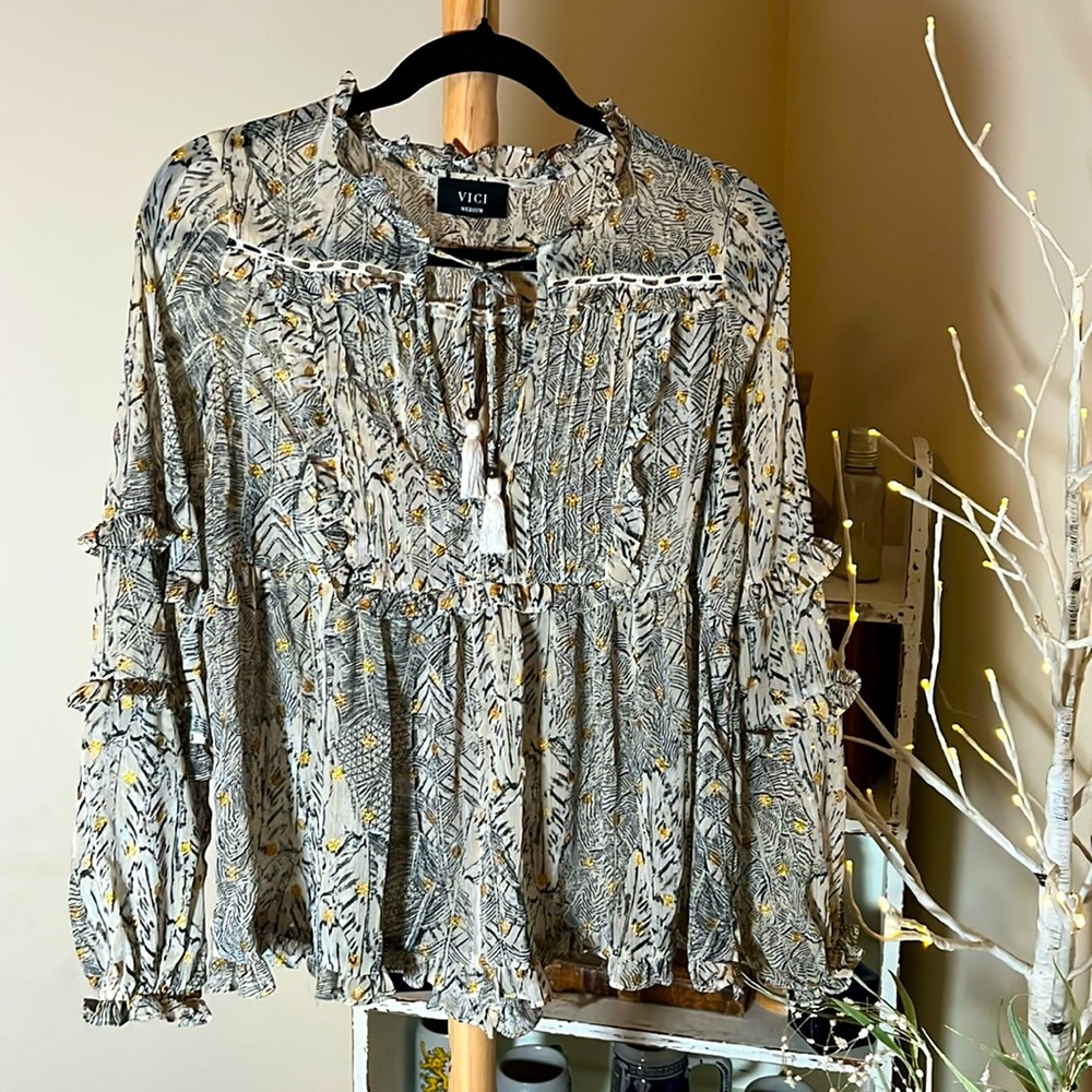 VICI M Light blue/black/cream w/gold thread polkadots.Ruffles on collar/sleeves.